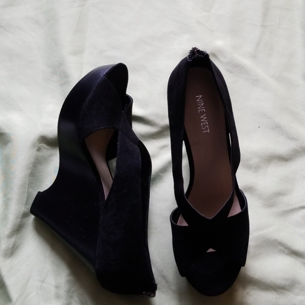 👡New Nine West Platform Shoes